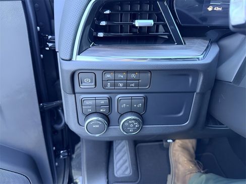 New 2026 Chevrolet Tahoe Premier image 24