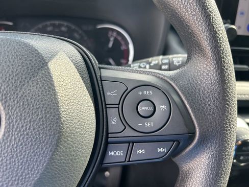 Used 2024 Toyota RAV4 XLE image 43