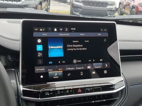 New 2026 Jeep Compass Limited image 11