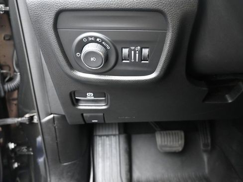 Used 2023 Jeep Grand Cherokee L Limited image 16