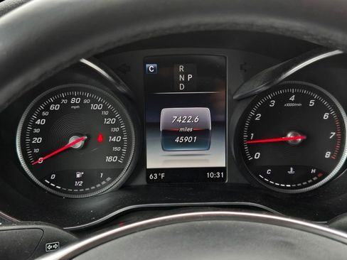 Used 2019 Mercedes-Benz GLC 300 4MATIC Coupe image 33