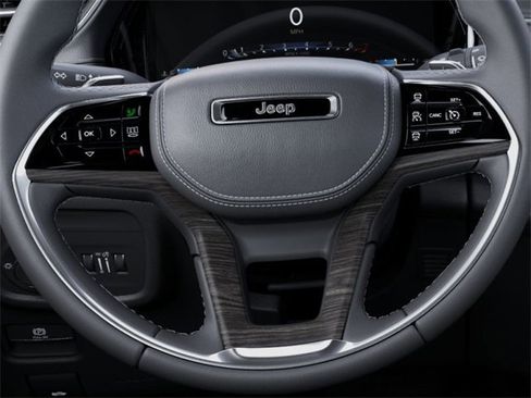 New 2025 Jeep Grand Cherokee Overland w/ Luxury Tech Group IV image 19