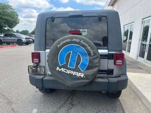 Used 2014 Jeep Wrangler Unlimited Sport AWD/4WD image 5
