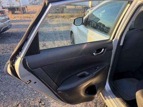 Used 2017 Nissan Sentra S FWD image 16
