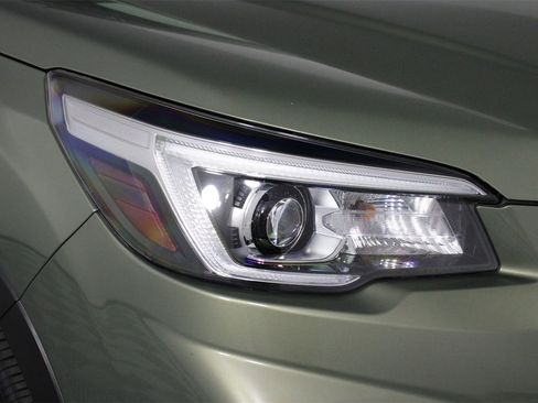 Used 2020 Subaru Forester Limited image 29