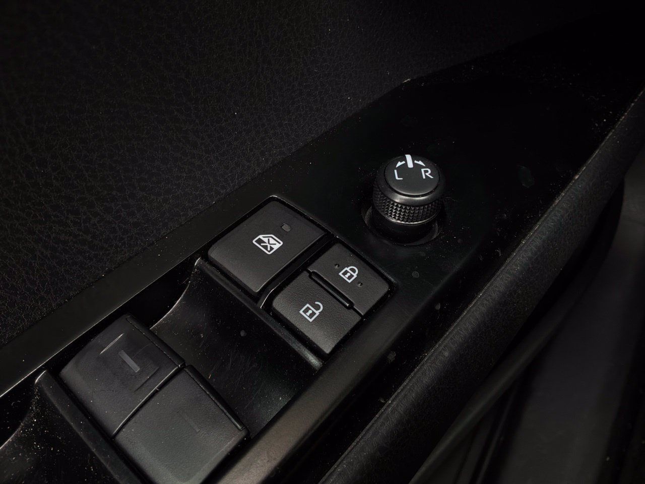 Used 2026 Toyota Camry LE FWD image 23