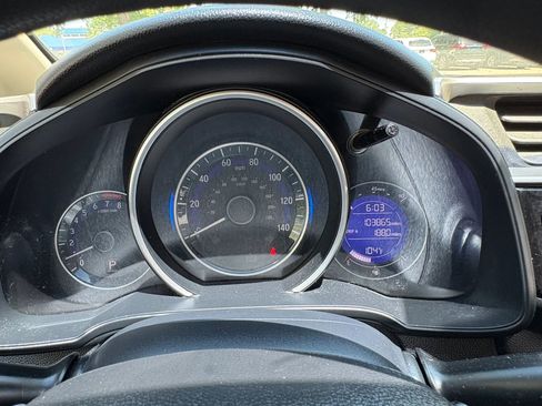 Used 2020 Honda Fit LX image 28