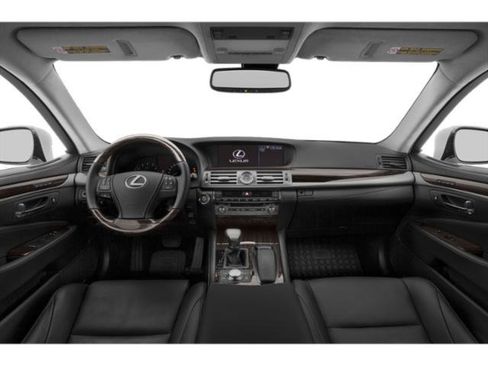 Used 2015 Lexus LS 460 w/ Comfort Package RWD image 5