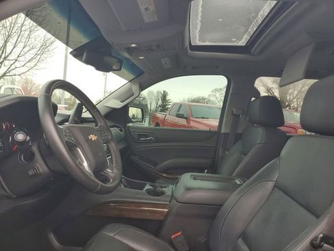 Used 2017 Chevrolet Tahoe LT w/ LT Signature Package image 11