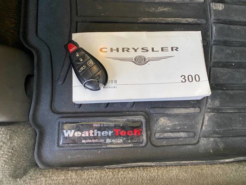 Used 2008 Chrysler 300 C w/ Protection Group II image 20