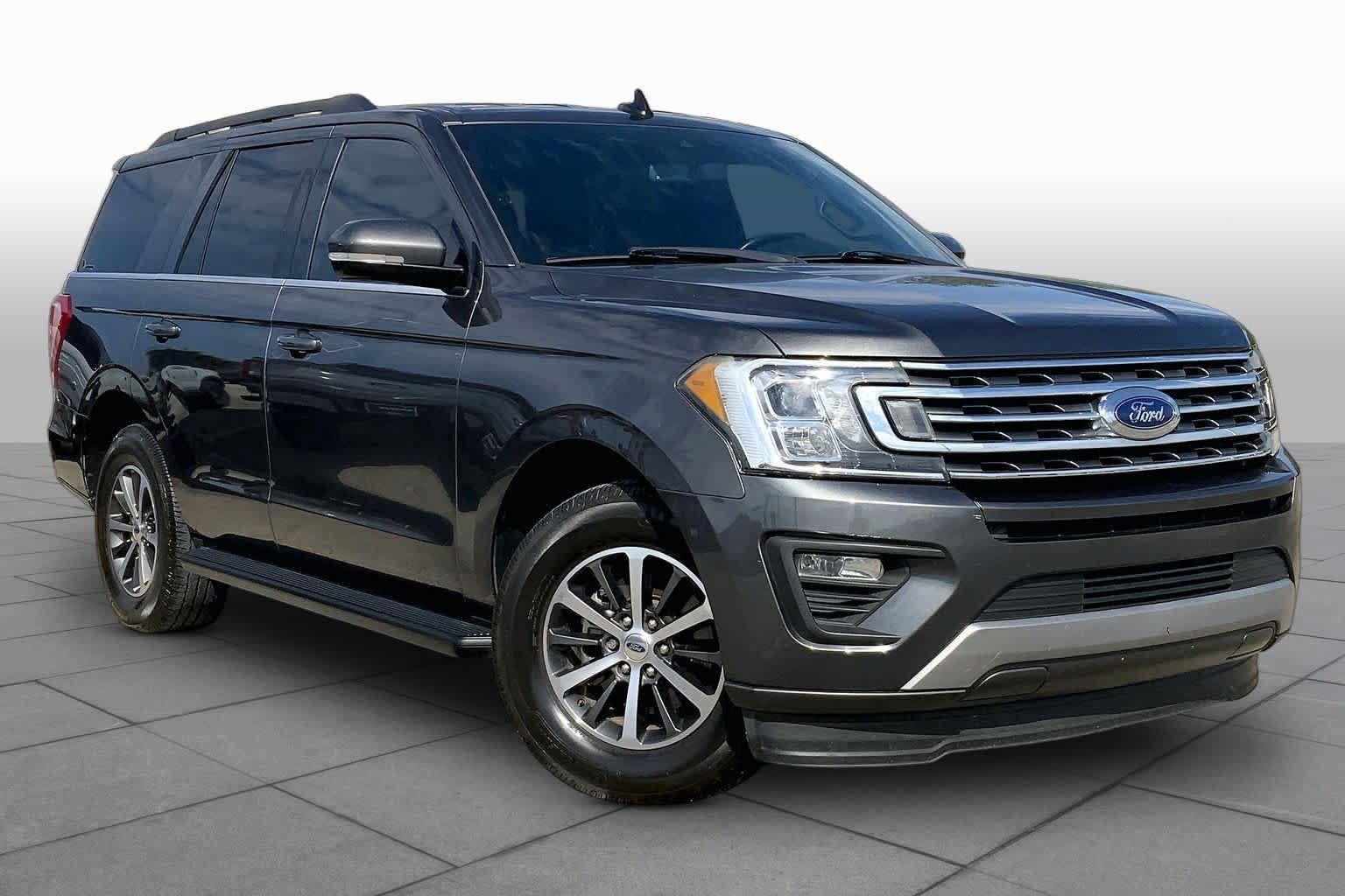 Used 2020 Ford Expedition XLT w/ Equipment Group 201A RWD image 3