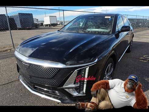 Used 2024 Cadillac Lyriq Luxury image 1