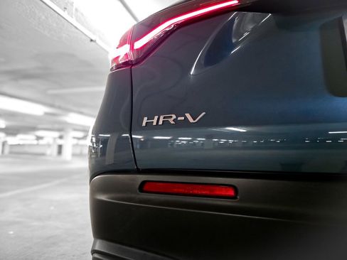 Certified 2024 Honda HR-V LX image 10