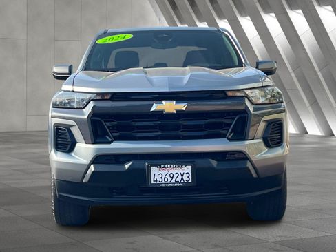 Used 2024 Chevrolet Colorado LT AWD/4WD image 9