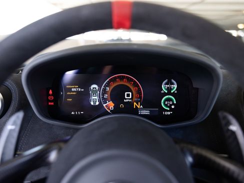 Used 2020 McLaren 620R RWD image 46