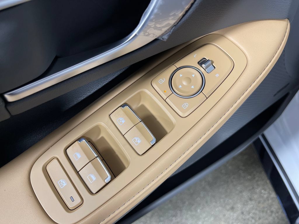 New 2026 Hyundai Sonata Limited FWD image 18