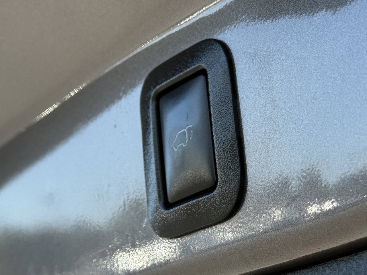 Used 2018 Toyota Highlander XLE FWD image 19