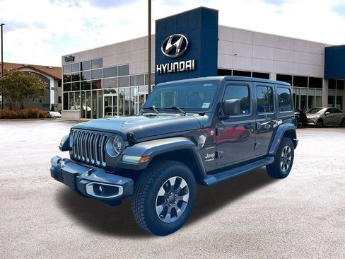 Used 2018 Jeep Wrangler Unlimited Sahara image 1