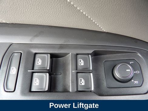 Used 2023 Volkswagen Atlas SEL image 10