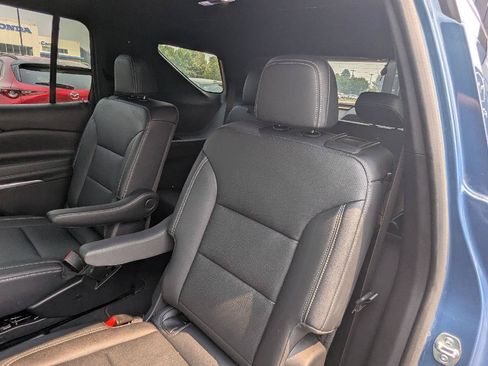 Used 2024 Chevrolet Traverse LT w/ Enhanced Driving Package FWD image 15