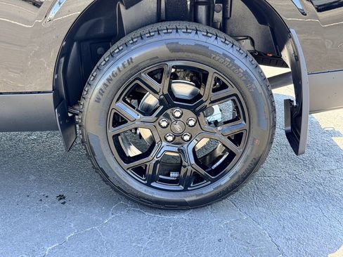 New 2026 Ford Maverick XLT w/ XLT Luxury Package AWD/4WD image 14