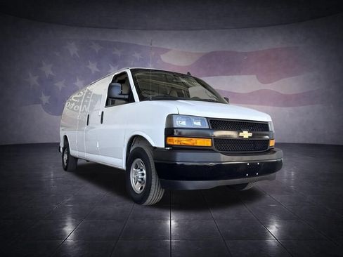 Used 2021 Chevrolet Express 2500 Extended w/ Driver Convenience Package RWD image 7