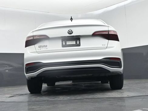 Used 2024 Volkswagen Jetta SE FWD image 48