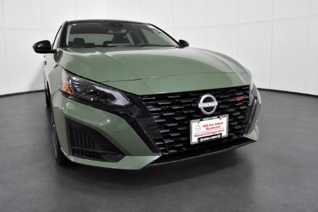 Certified 2026 Nissan Altima 2.5 SR w/ SR Midnight Edition Package FWD image 3