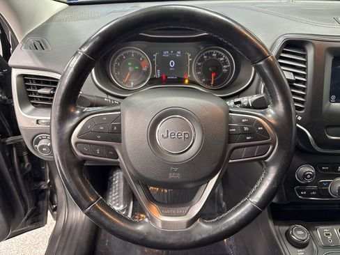 Used 2020 Jeep Cherokee Latitude Plus w/ Cold Weather Group image 14