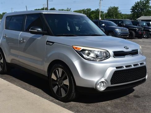 Used 2014 Kia Soul ! FWD image 9