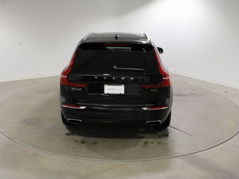 Used 2021 Volvo XC60 T5 Inscription image 4
