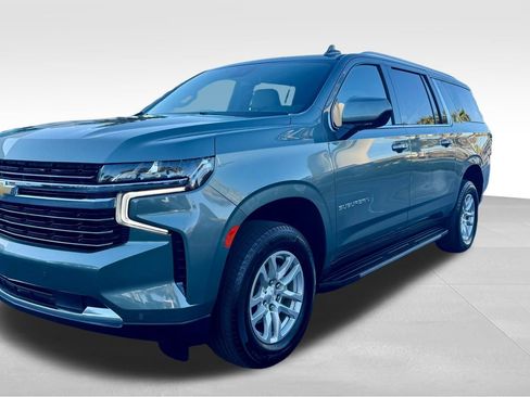Used 2024 Chevrolet Suburban LT image 20
