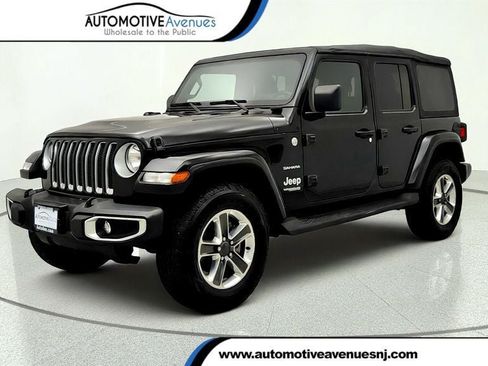 Used 2022 Jeep Wrangler Unlimited Sahara w/ Cold Weather Group AWD/4WD image 1