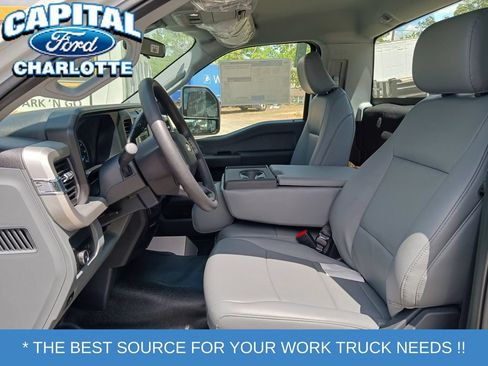 New 2026 Ford F250 XL w/ XL Chrome Package RWD image 11