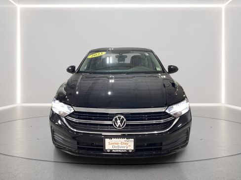 Used 2023 Volkswagen Jetta S FWD image 4