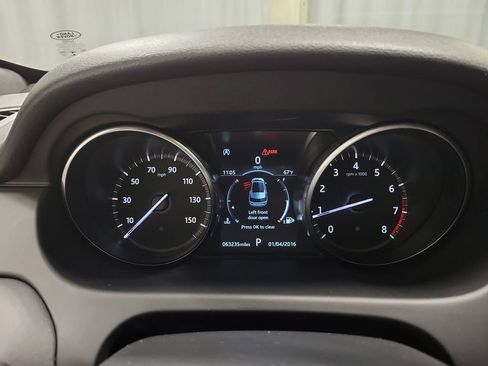 Used 2019 Land Rover Discovery Sport SE AWD/4WD image 27