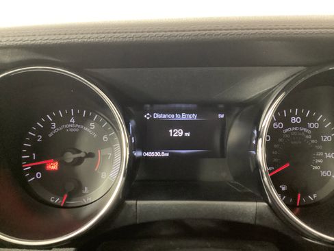 Used 2015 Ford Mustang Coupe image 17