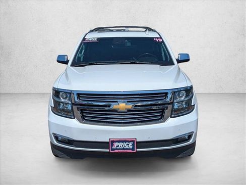 Used 2019 Chevrolet Suburban Premier AWD/4WD image 2