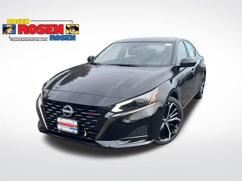 New 2025 Nissan Altima 2.5 SR w/ SR Premium Package FWD image 1