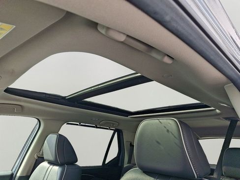 Used 2025 Honda Pilot Elite image 15