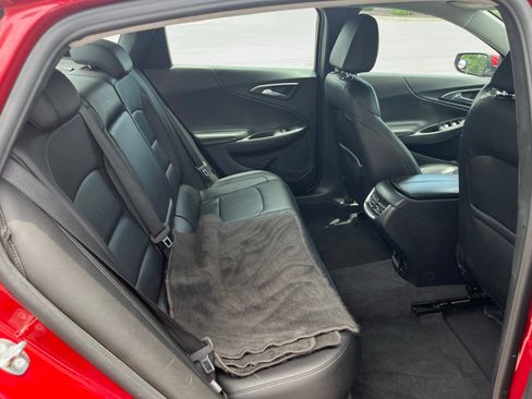 Used 2016 Chevrolet Malibu LT w/ Leather Package FWD image 31