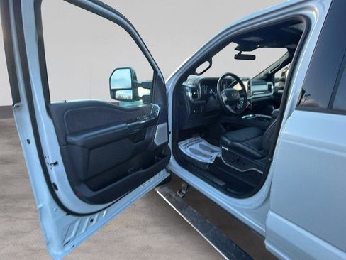 Used 2025 Ford F250 Platinum image 25