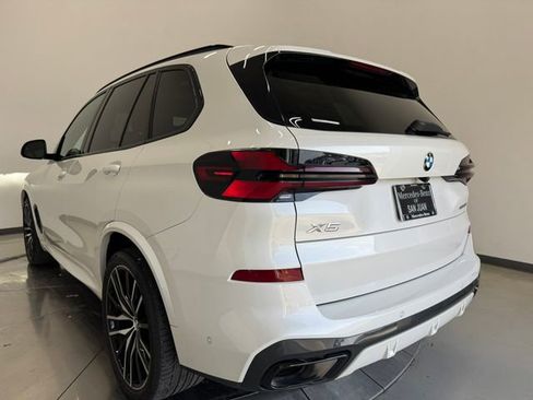 Used 2026 BMW X5 sDrive40i w/ M Sport Package RWD image 9