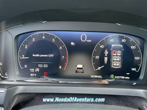 Certified 2025 Honda Pilot Black Edition image 18