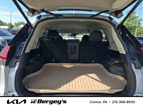 Used 2020 Nissan Rogue SL AWD/4WD image 30