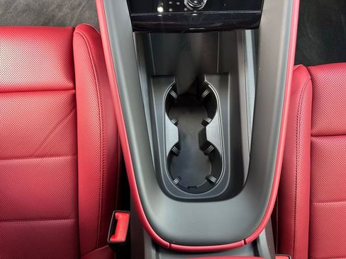 Used 2026 Porsche Macan 4S Electric image 28