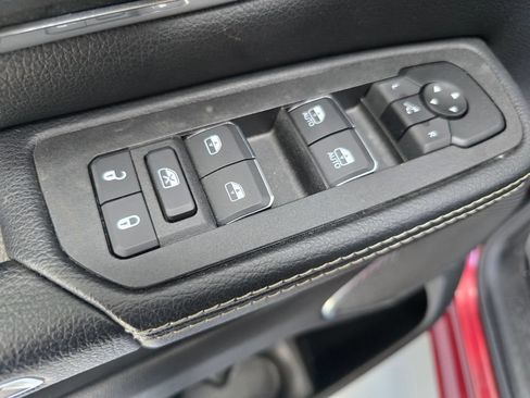 Used 2025 RAM 1500 Laramie AWD/4WD image 26