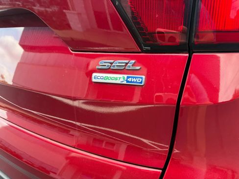 Used 2019 Ford Escape SEL AWD/4WD image 40