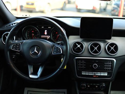 Used 2019 Mercedes-Benz GLA 250 image 37