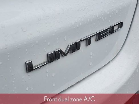 Used 2024 Jeep Compass Limited AWD/4WD image 8